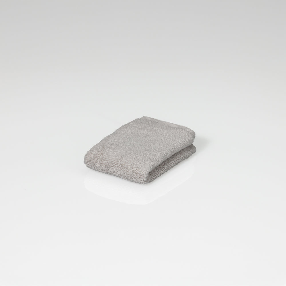 
                      
                        Micro Cotton ラグジュアリーギフトセット（フェイスタオル1枚・ハンドタオル1枚）
                      
                    